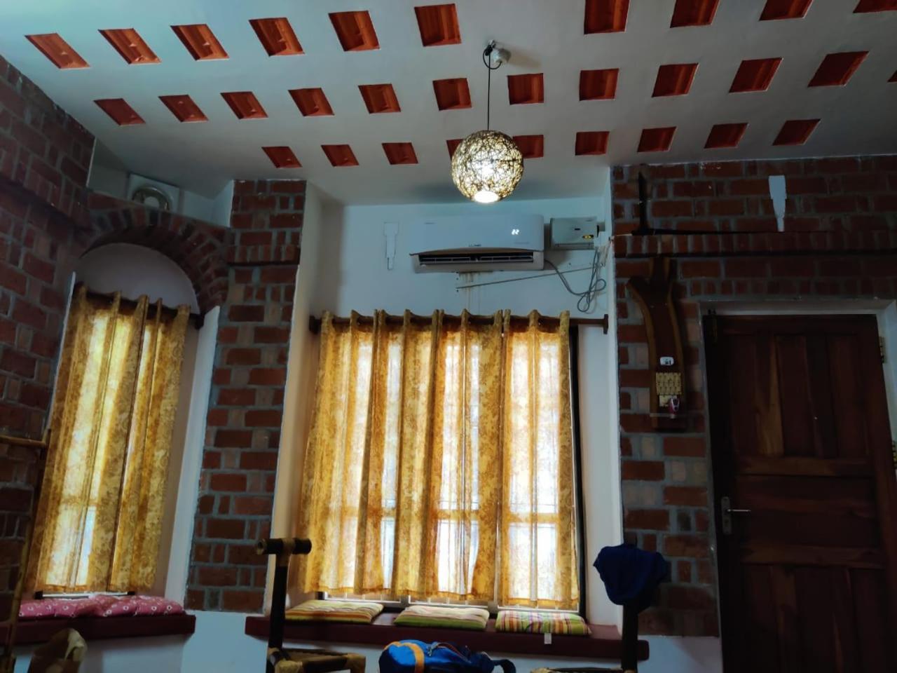 Ashtamudivillas Kollam Exterior photo