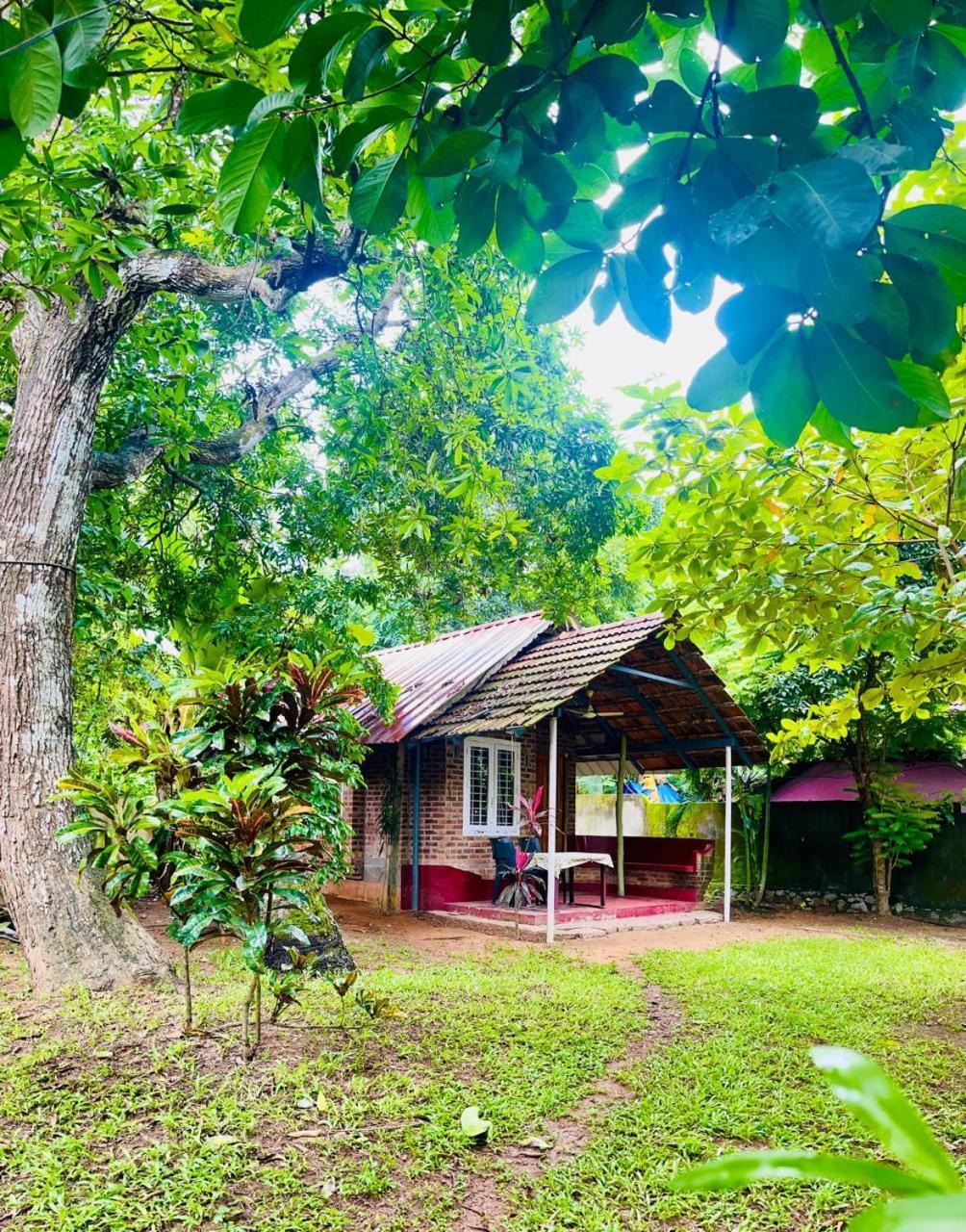 Ashtamudivillas Kollam Exterior photo