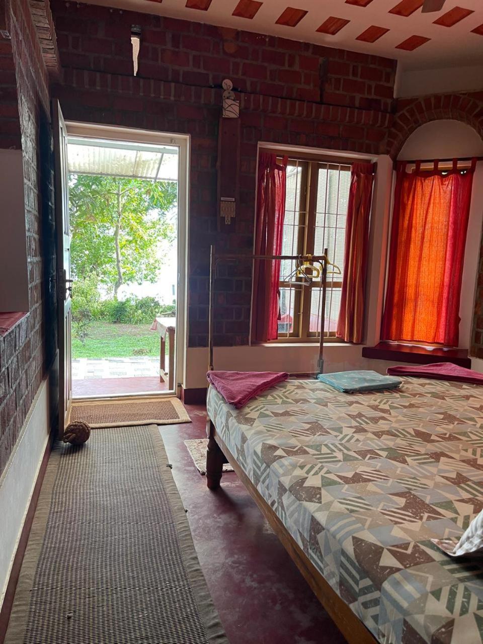 Ashtamudivillas Kollam Exterior photo